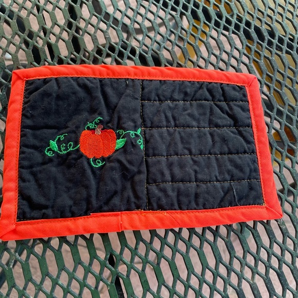 🦞3/$30🦞 Handmade | Halloween Fall Pumpkin Embroidered Pot Holders Hot Pads | 3pc - Picture 8 of 9